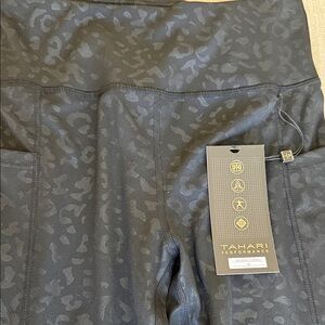 Tahari Black Camouflage Leggings